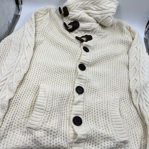 Cream toggle button, high collared men’s sweater